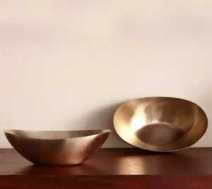 놋담 방짜유기 반달볼 정품 실물 및 정갈한 상차림 이미지